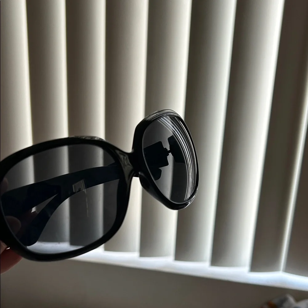 Baby phat wallet and vintage sunglasses - Picture 11 of 14